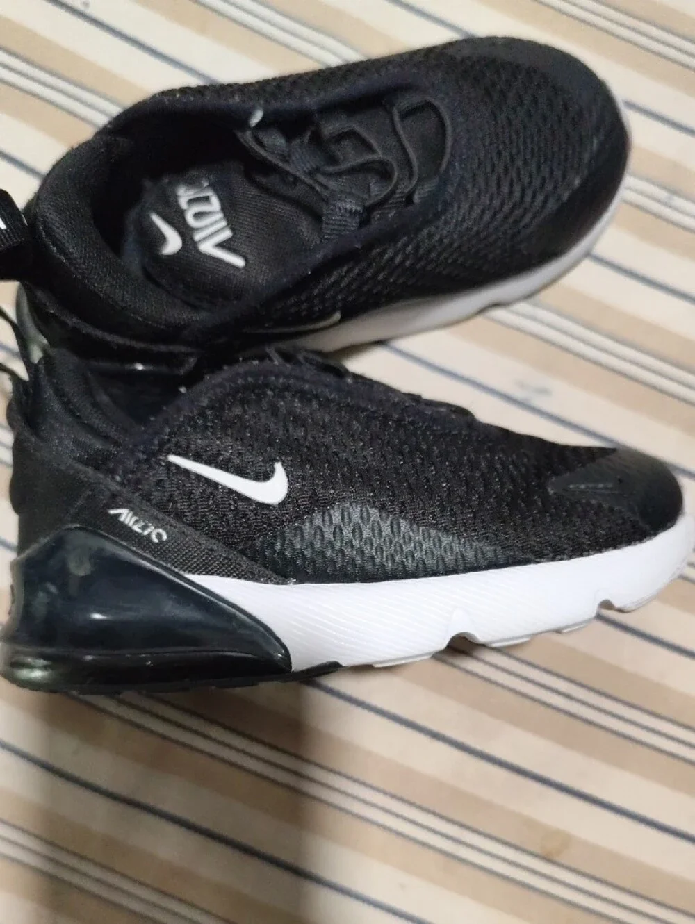 Nike Black Mesh Athletic Slip-On Sneakers with White Soles
